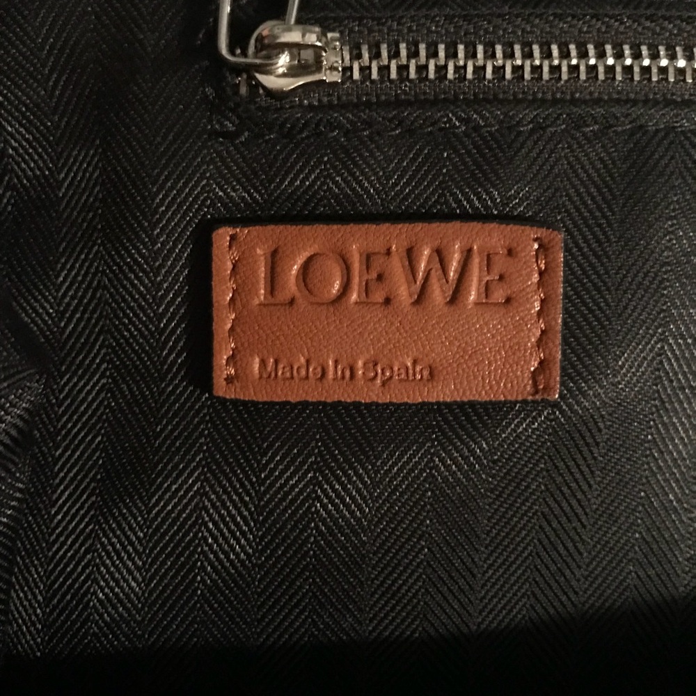 AUTH Loewe Goya Backpack - Picture 4 of 5